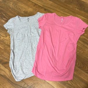 H&M Mama Maternity Tee Shirt lot, size medium
